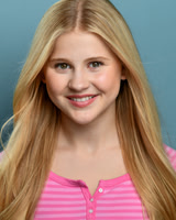 Lexi Janicek headshot proofs