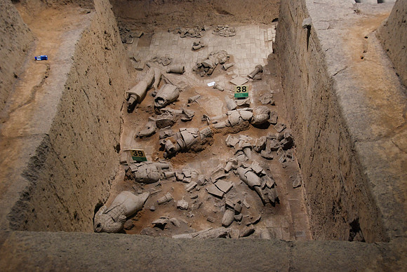 The 2nd and 3rd pits showed some figures not fully excavated.