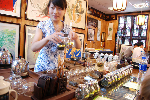 Awesome tea shop. We learned a lot about tea making