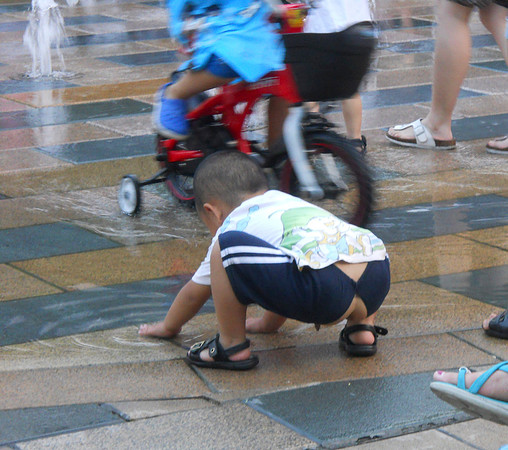 As you can see, another child with the slit pants.
