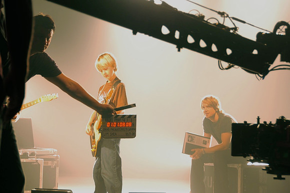 Studio Set with Keith Urban